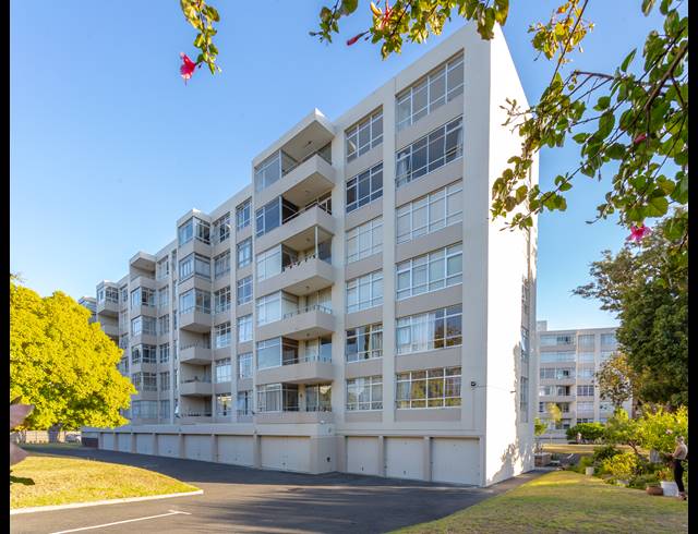 2 BEDROOM APARTMENT RENTED IN WYNBERG UPPER